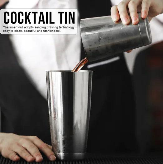 - 0 1004 Silver Boston Shaker Set