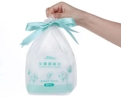 - 0 1001 Clean Face Towels